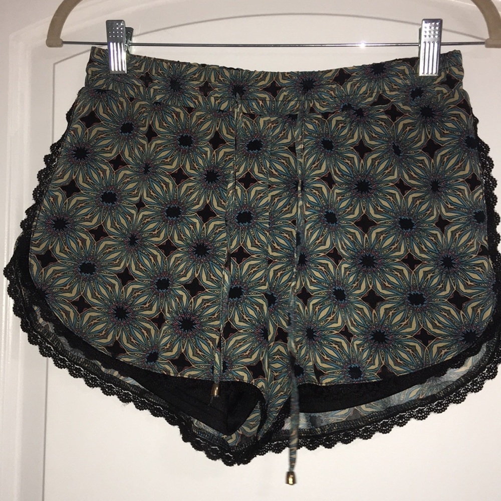 lace trim material shorts